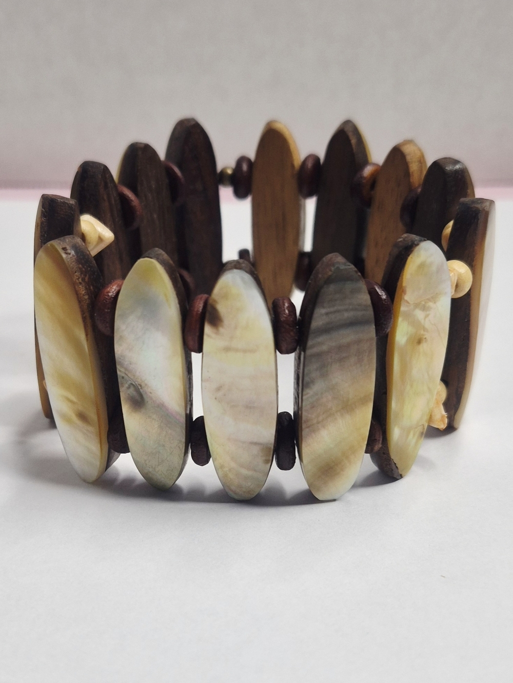 🚨Vintage Mother of Pearl & Wood Stretch Bracelet - Neutral Beige Reversible